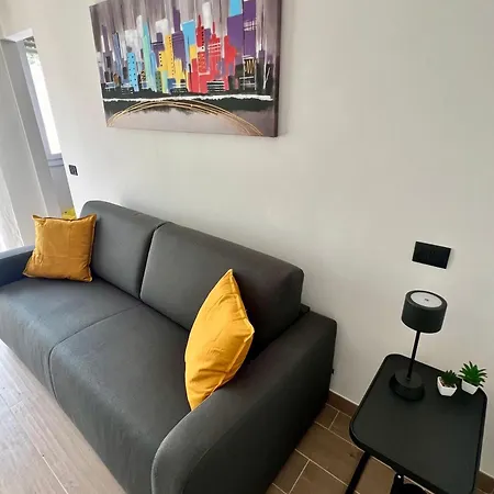 Moderno Ed Elegante Loft Con Balcone * Mediolan