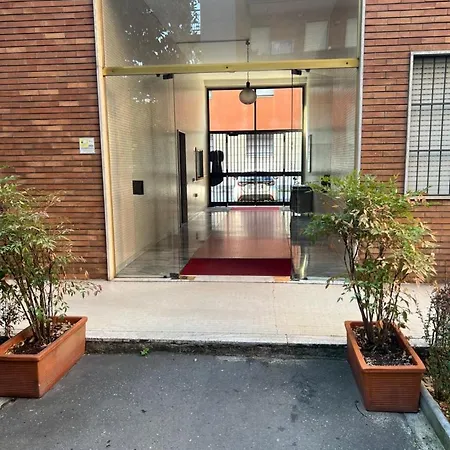 Apartament Moderno Ed Elegante Loft Con Balcone Mediolan