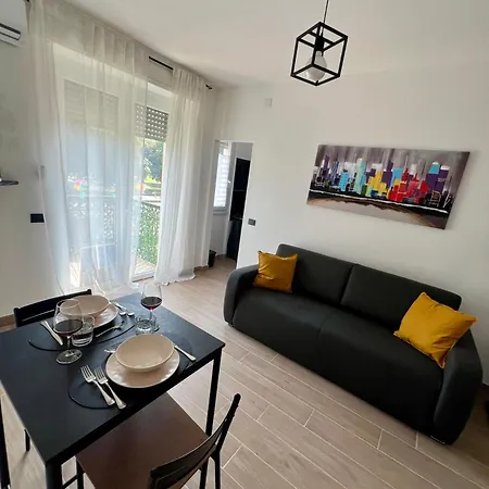 Apartment Moderno Ed Elegante Loft Con Balcone *
